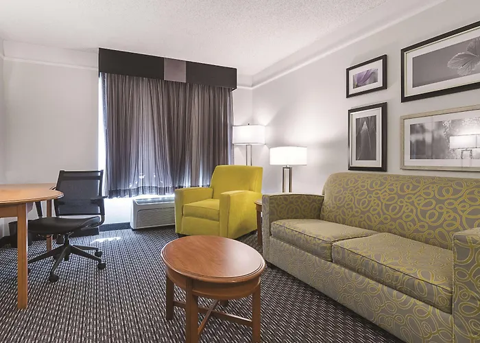 La Quinta By Wyndham Miami Airport East