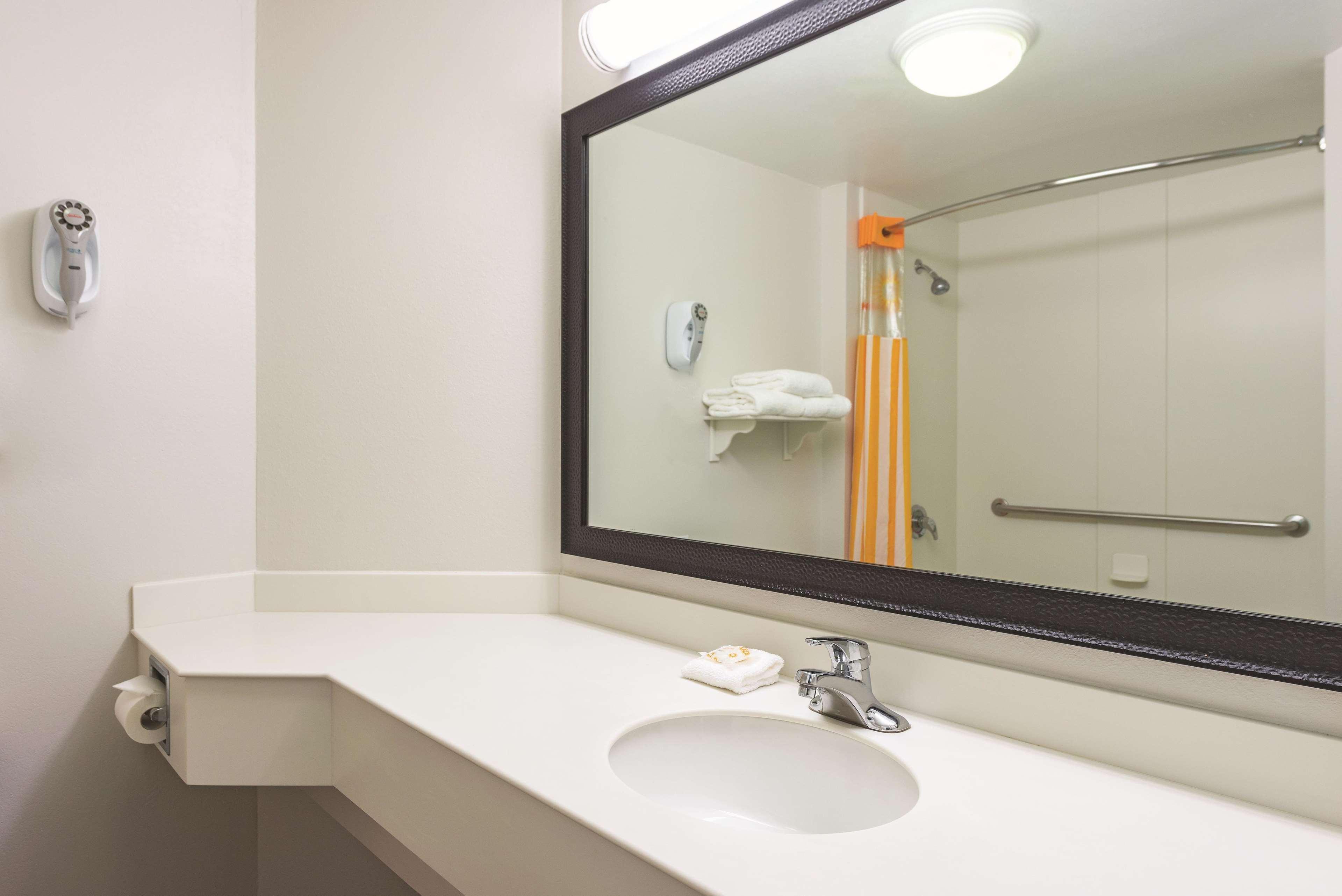 La Quinta By Wyndham Airport East Hotel Miami Springs